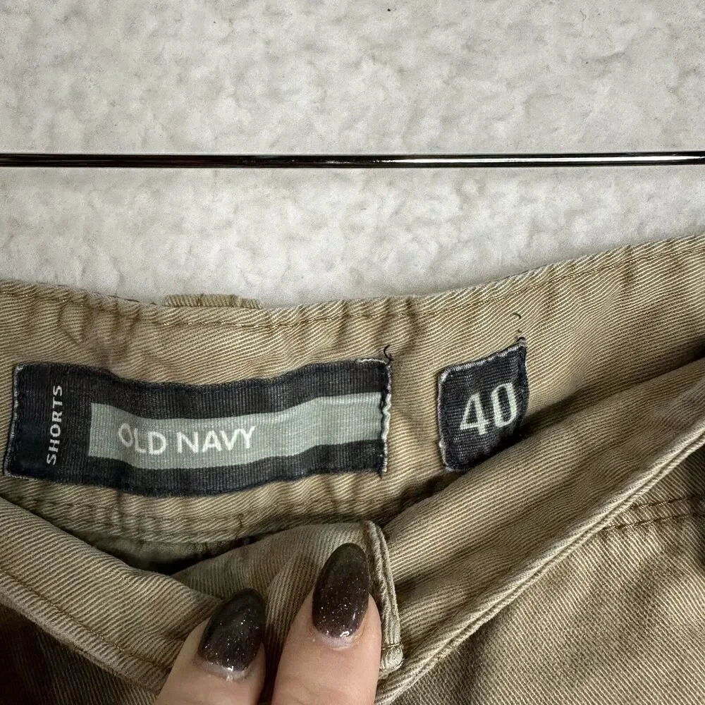 Old Navy Men's 40 Cargo Pocket Khaki Shorts 11”Inseam Flat Front Beige Y2K Skate